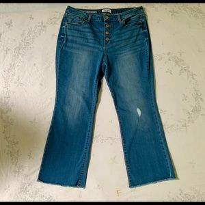 Sonoma Cropped Boot Cut Jeans - distressed knee/ raw hem